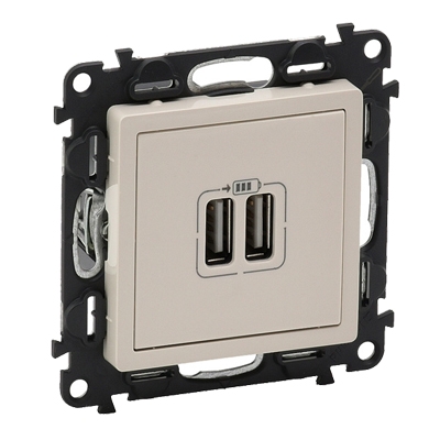 Зарядное устройство с двумя USB разъемами - Valena Life - слоновая кость