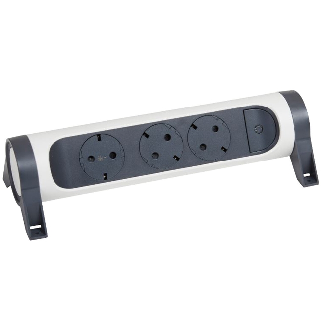 Многорозеточный блок ''Комфорт'' 3 x 2К+З - без кабеля