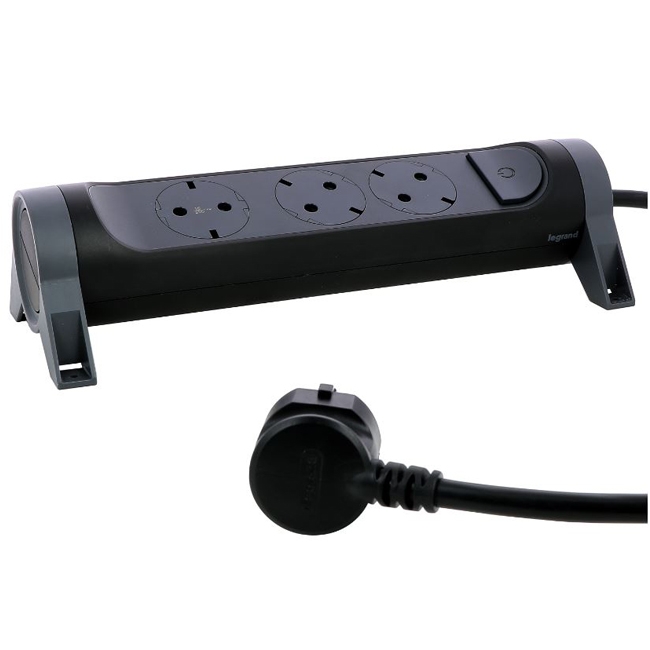 Многорозеточный блок ''Комфорт'' 3 x 2К+З - с кабелем длиной 1,5 м - черный