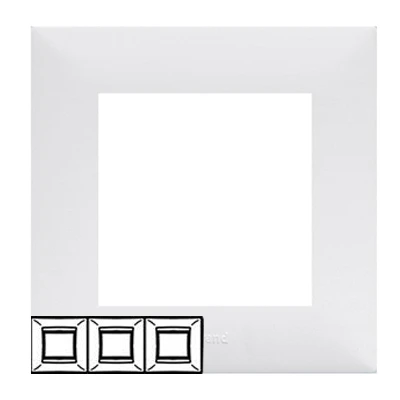 Рамка 3 поста - Niloe Step - белый