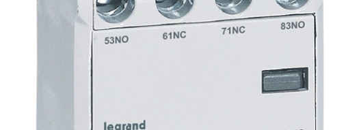 Фронтальный 2-полюсный и 4-полюсный блок вспомогательных контактов CTX³