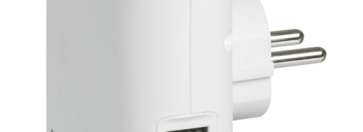 Многорозеточный блок 2 х 2К - боковые розетки 6A с USB A+C - Legrand